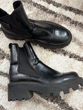 ZARA Black Chunky Lug Sole Chelsea Boots